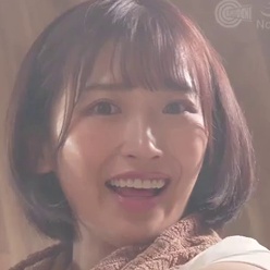 「私のアウフグースを堪能ください。」 サウナで挿入されても汗だくで平然とタオルで仰ぎ続ける女性熱波師