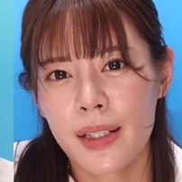 ここで撮影した写真を貼れば絶対合格するというピストンバイブ証明写真ボックス リクルートスーツの女子大生がどんなに突かれても笑顔をキープ 来訪者O.Eさん