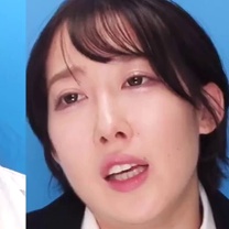 ここで撮影した写真を貼れば絶対合格するというピストンバイブ証明写真ボックス リクルートスーツの女子大生がどんなに突かれても笑顔をキープ 来訪者M.Wさん