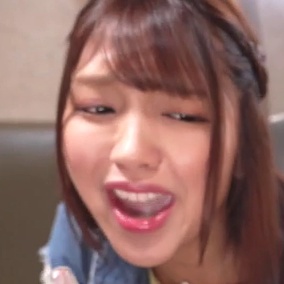 羞恥！彼氏連れ素人娘をマシンバイブでこっそり攻めまくれ！26 素人VSマシンバイブ 激安居酒屋にマジックミラー特設スタジオを設置きよしこの夜クリスマス！クリトリスを電マで刺激され、マシンバイブで膣を掘られてアヘイキ潮噴射する極上ボディJD！