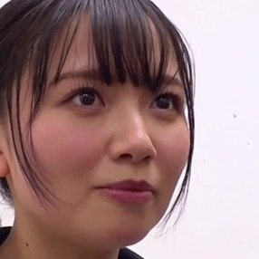 素人バラエティ 部活帰りのデカ尻女子〇生限定！外したら即ハメ中出し壁尻スタイルDE利きバイブチャレンジ！極太バイブで膣奥を刺激されスケベ尻丸出しイキ潮噴射が止まらない！！